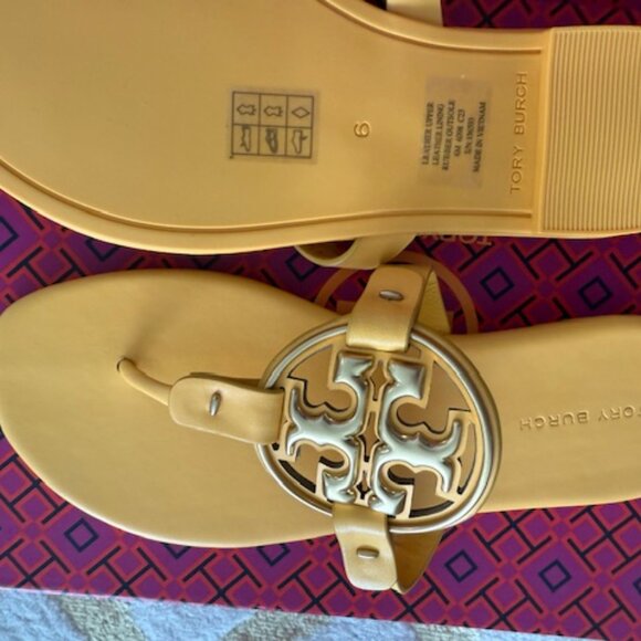 Tory Burch Metal Miller Soft Leather Sandal Peachy/Gold NWT $298 - Picture 3 of 3